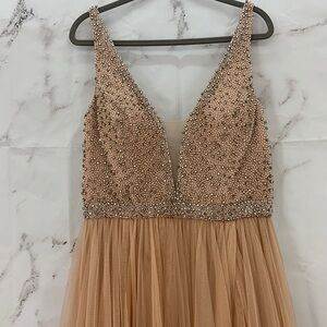 Sherri Hill womenโs size 16 prom pageant Formal gown